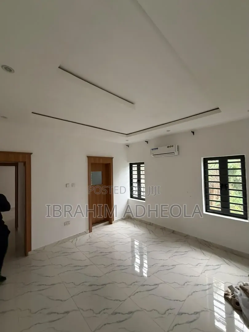 4bdrm Duplex in In An Estate for sale in Akowonjo