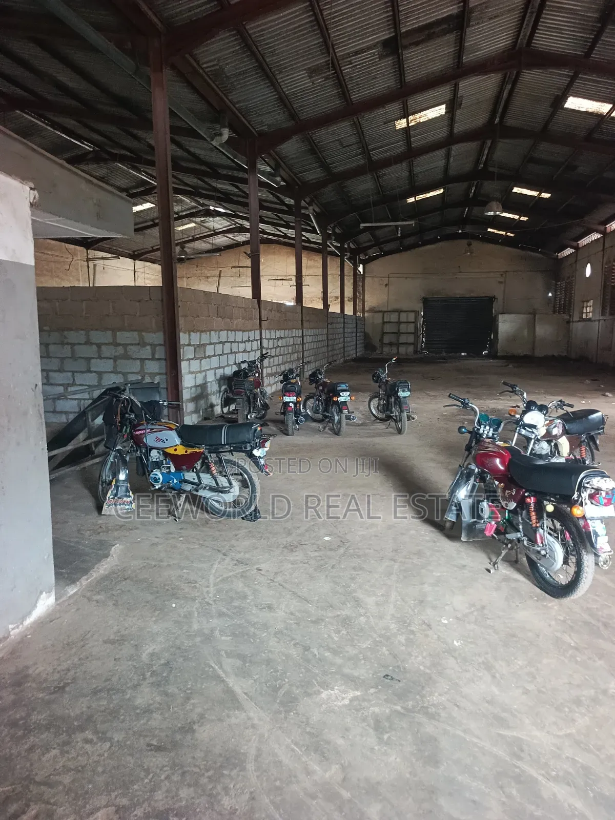 2300SQM Standards Warehouse at Oluyole Main Estate FOR SALES/ LEASE in Oluyole Estate