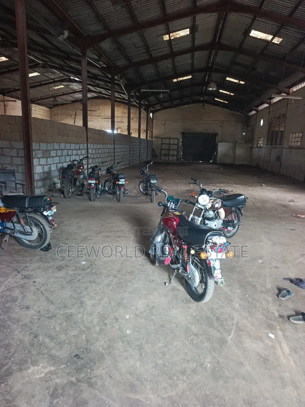 2300SQM Standards Warehouse at Oluyole Main Estate FOR SALES/ LEASE in Oluyole Estate