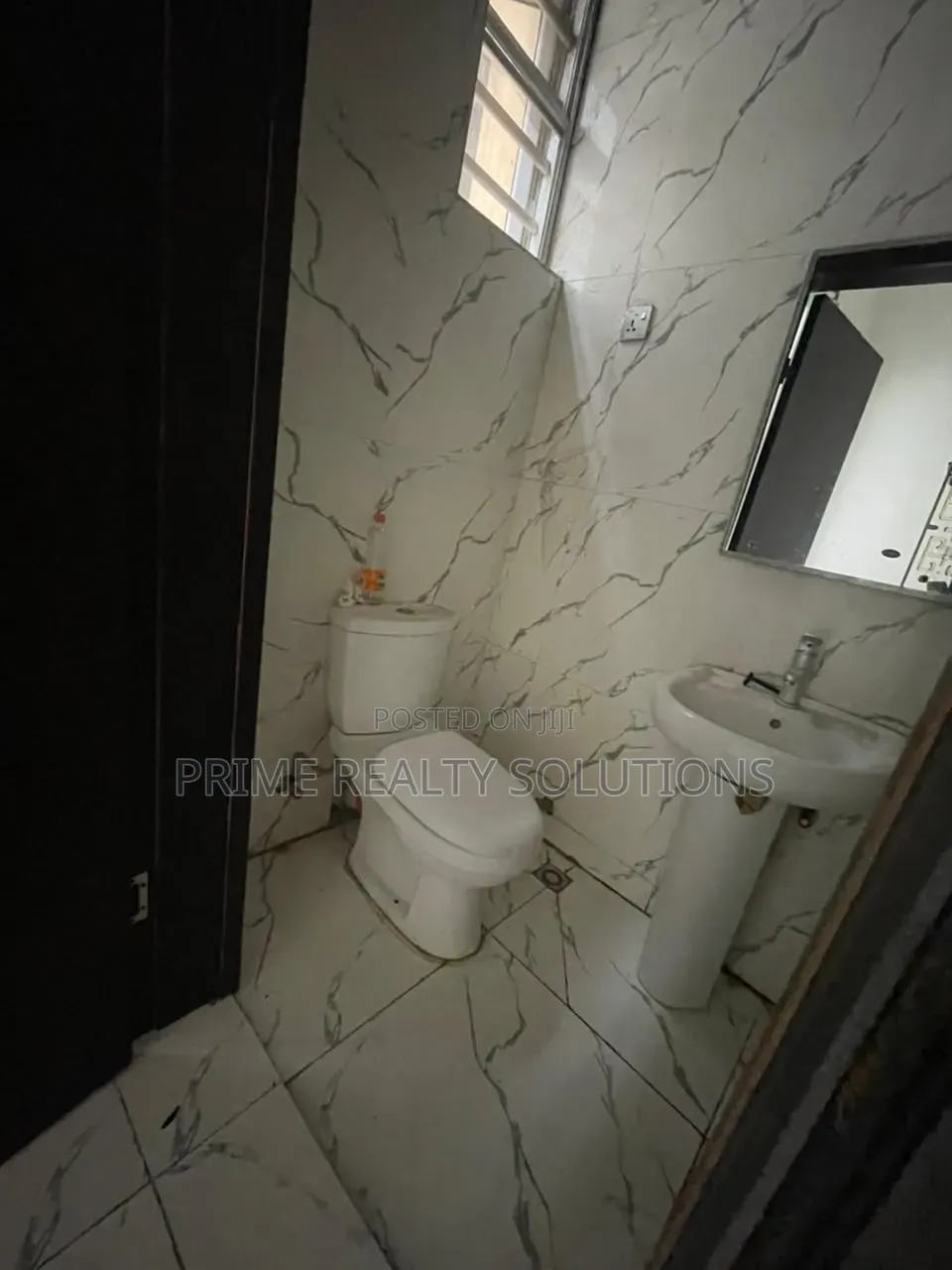 1bdrm Shared Apartment in Orchid Road, Lekki Expressway for rent in Lekki Expressway