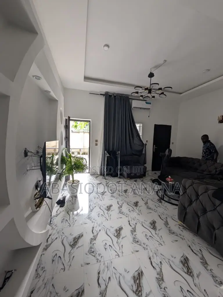 2bdrm Apartment in Udo Udoma/Ring Road3, Uyo for rent in Uyo