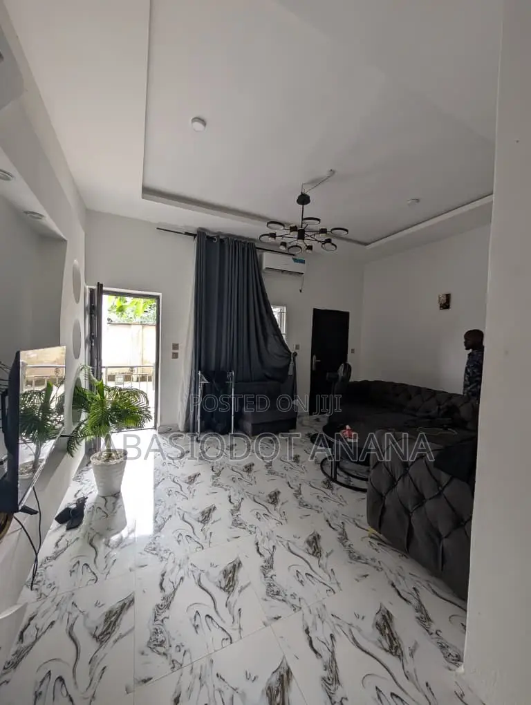 2bdrm Apartment in Udo Udoma/Ring Road3, Uyo for rent in Uyo