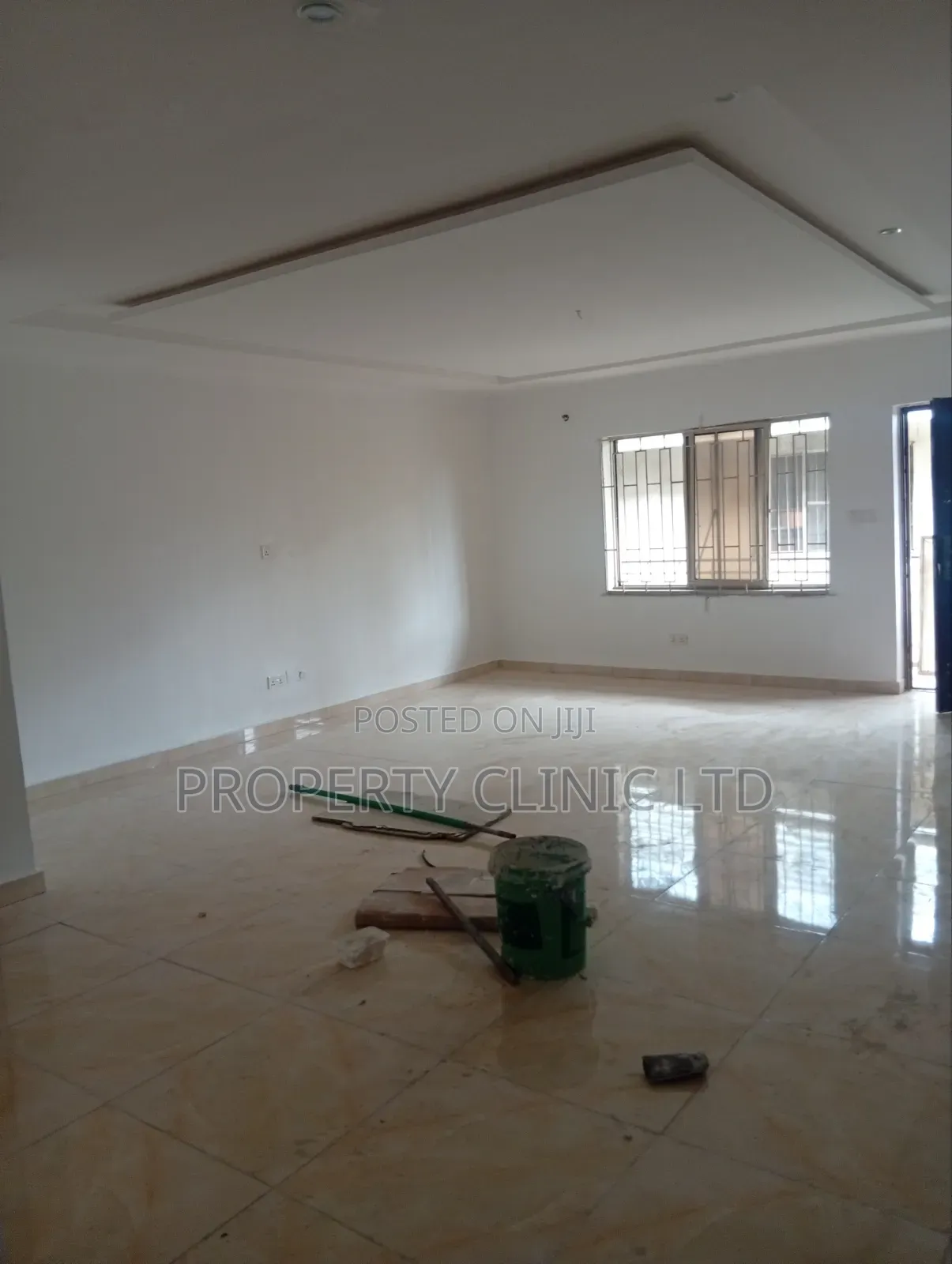 3bdrm Block of Flats in Off Estaport Avenue for rent in Soluyi