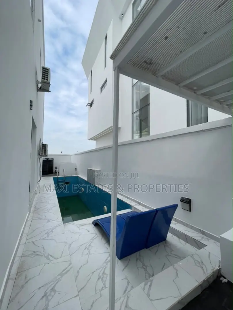 5bdrm Duplex in Osapa London for sale in Osapa london