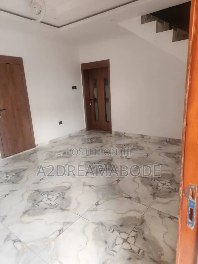 4bdrm Duplex in Magodo, GRA Phase 1 for rent in GRA Phase 1