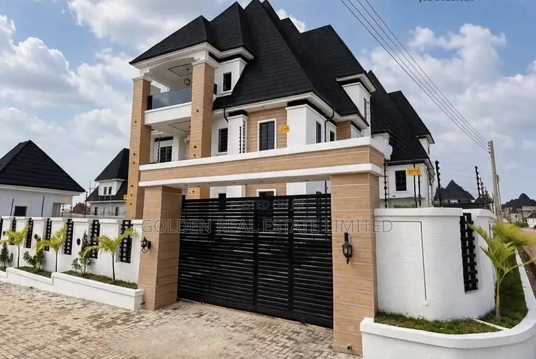 5bdrm Duplex in Dakwo District for sale in Dakwo District