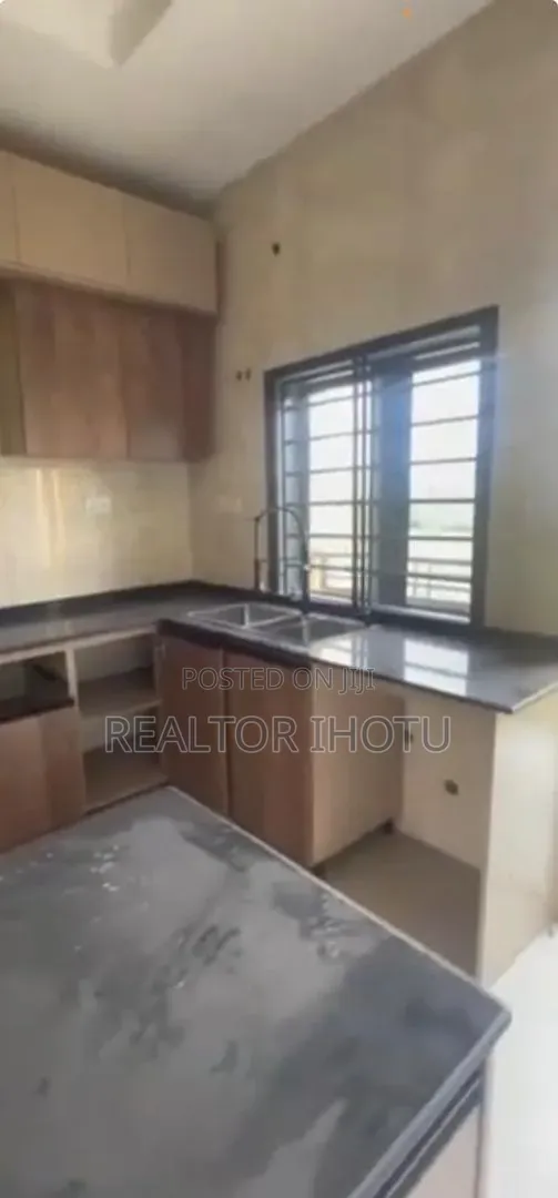3bdrm Apartment in River Park Estate, Sabon Lugbe for sale in Sabon Lugbe
