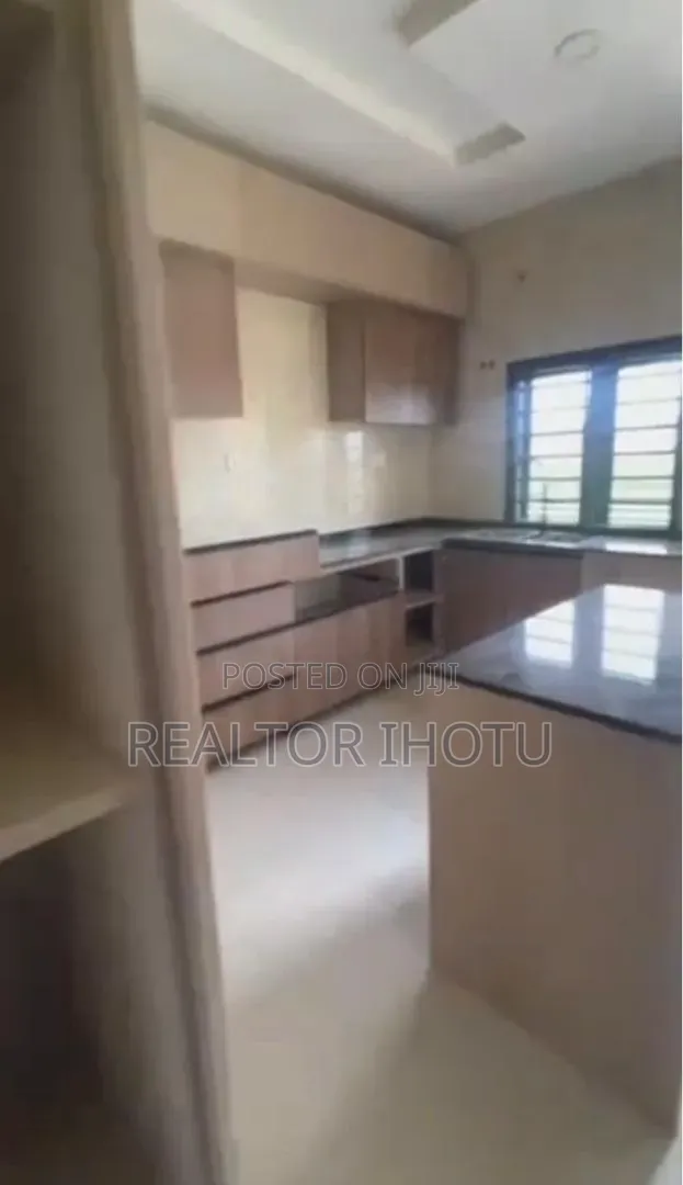 3bdrm Apartment in River Park Estate, Sabon Lugbe for sale in Sabon Lugbe