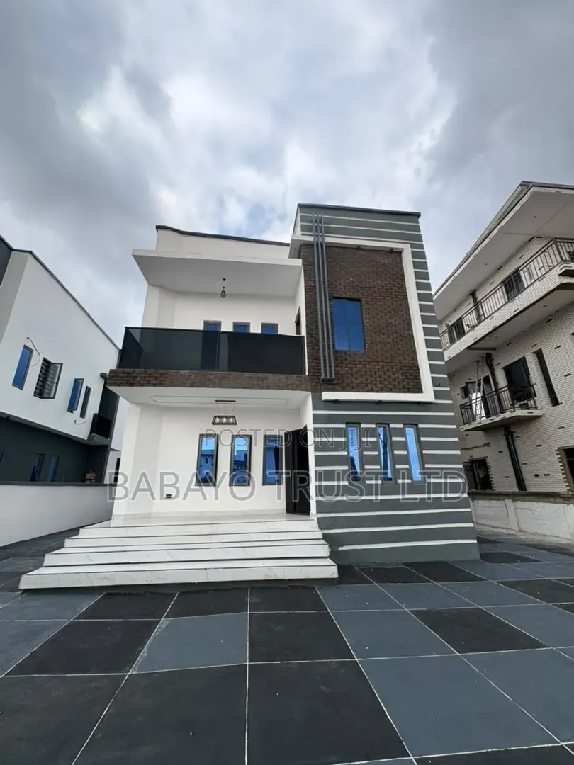 4bdrm Duplex in Basorun for sale in Basorun