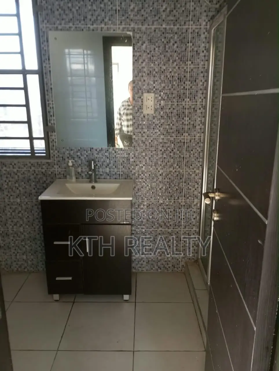 4bdrm Apartment in Banana Island for rent in Banana Island