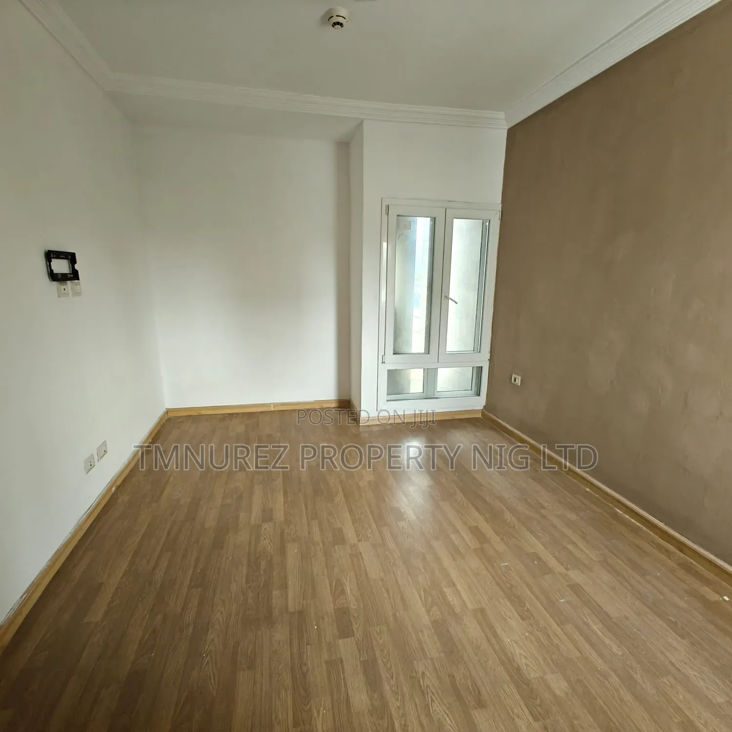 3bdrm Apartment in Ahmadu Bello Way for rent in Ahmadu Bello Way