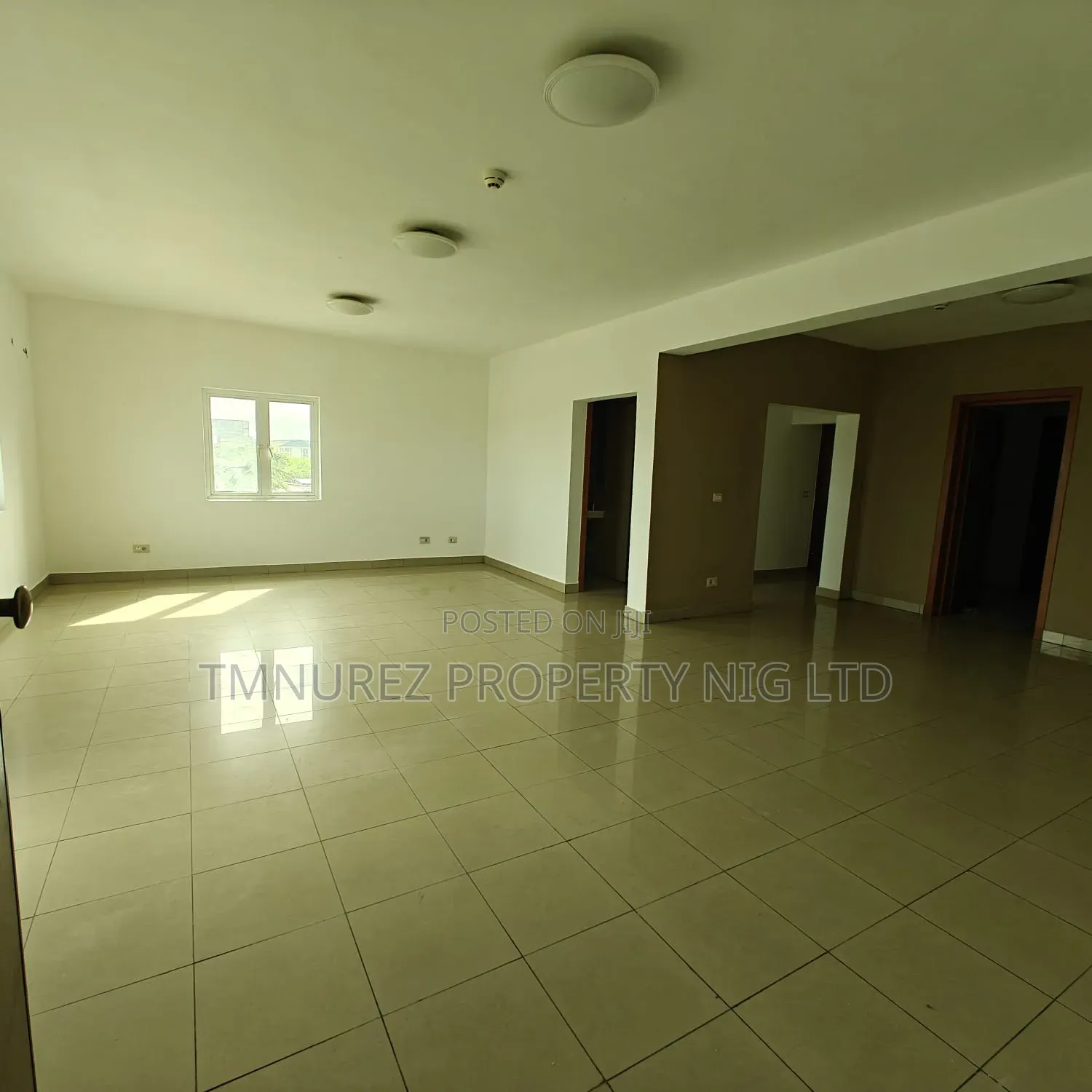 3bdrm Apartment in Ahmadu Bello Way for rent in Ahmadu Bello Way