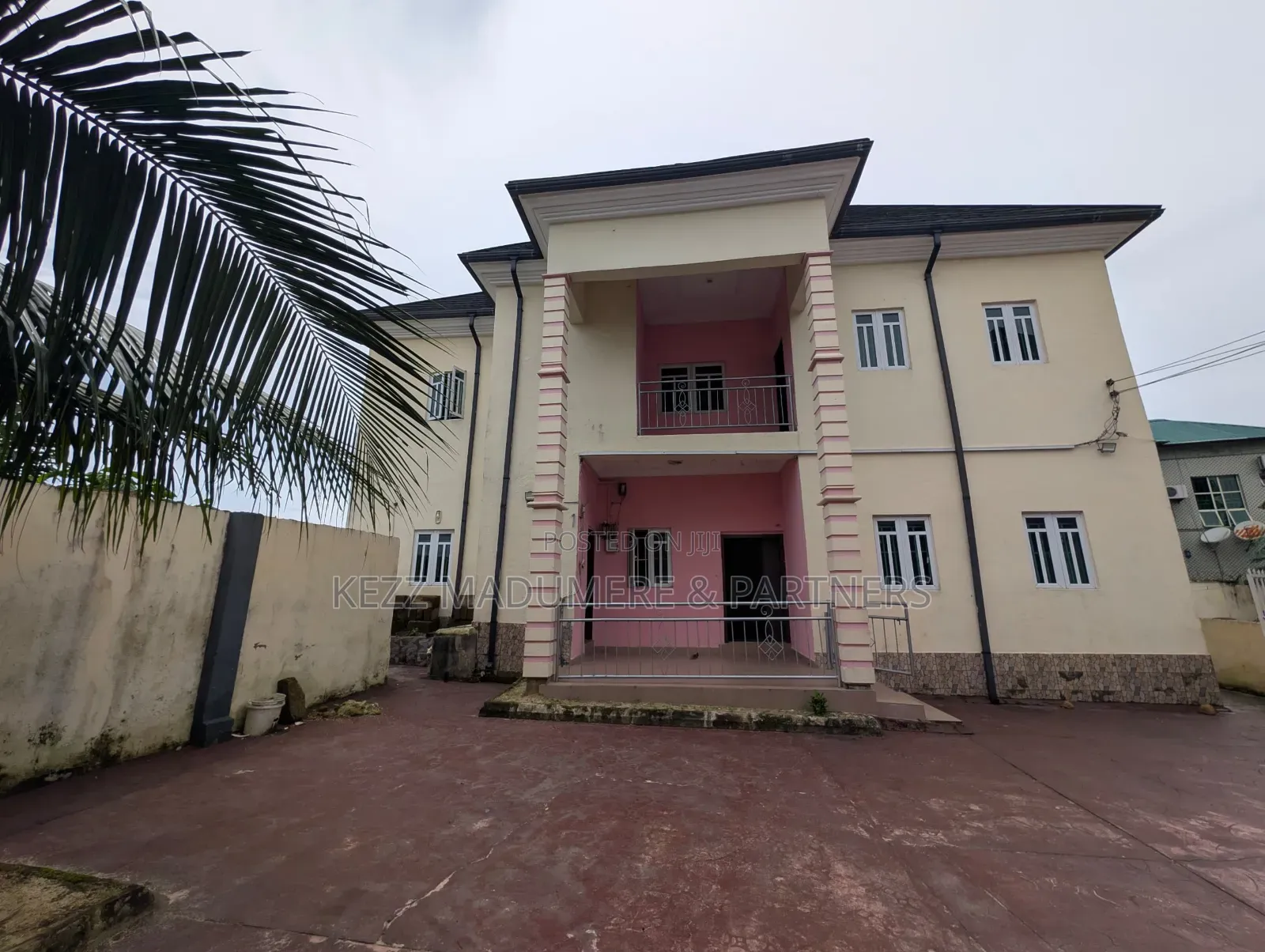 4bdrm Duplex in Gra Barracks Road for rent in Uyo