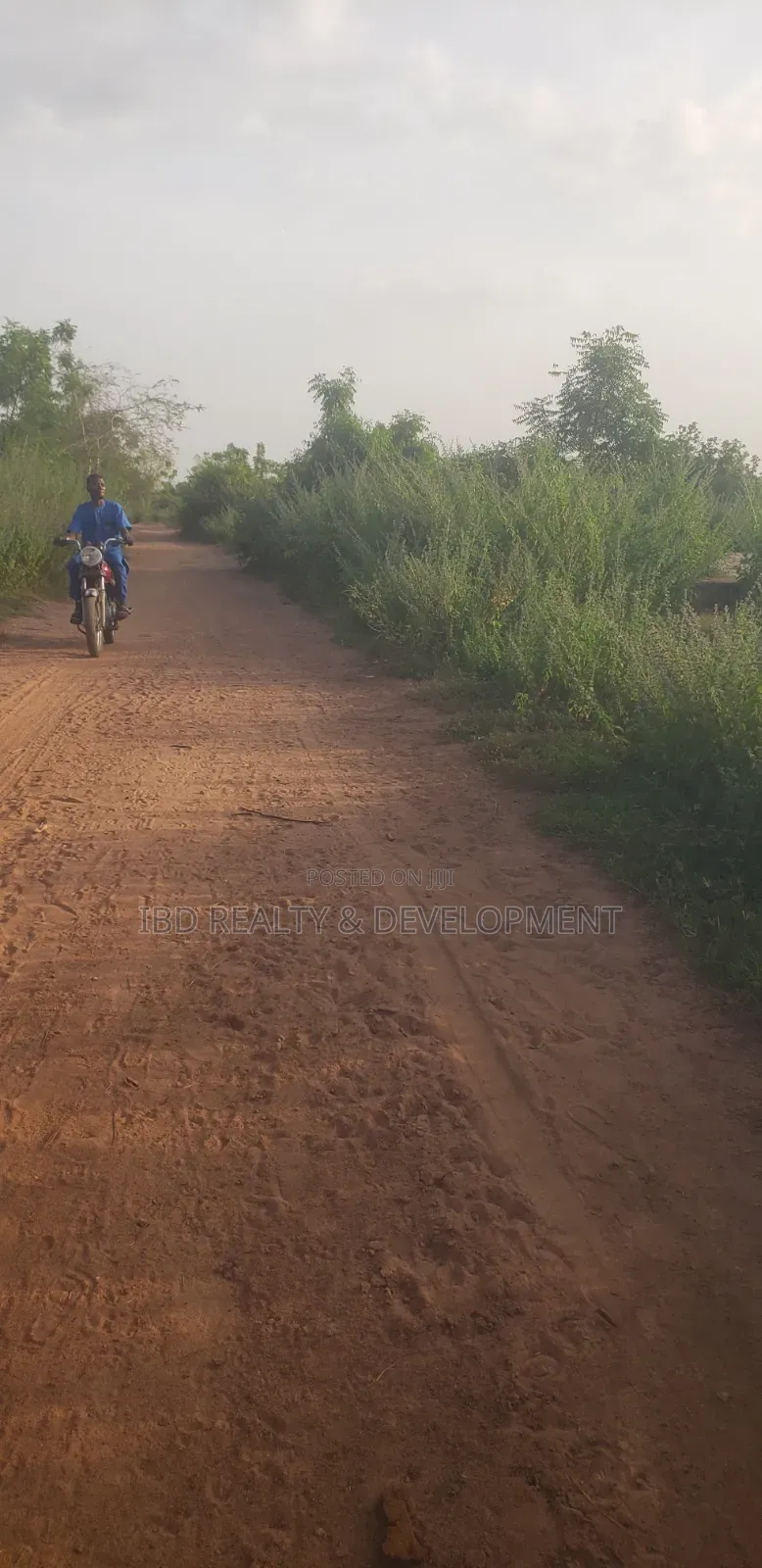 4 Plot of Land Measured by 200 by 100 Is Available for Sale at Kwasu in Moro