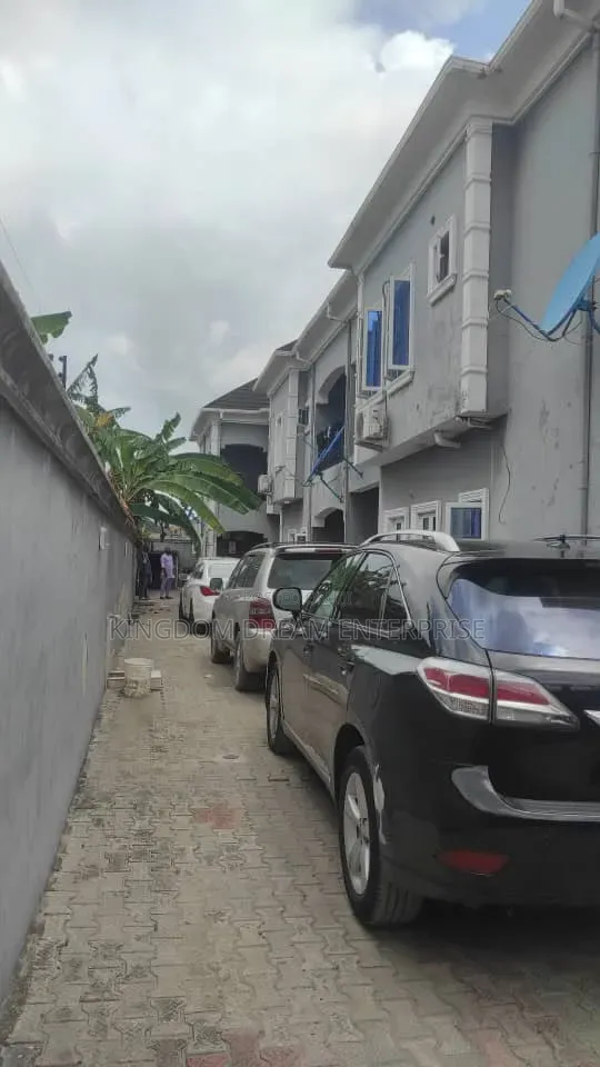 2bdrm Block of Flats in Ogombo Ajah Lagos for sale in Ogombo
