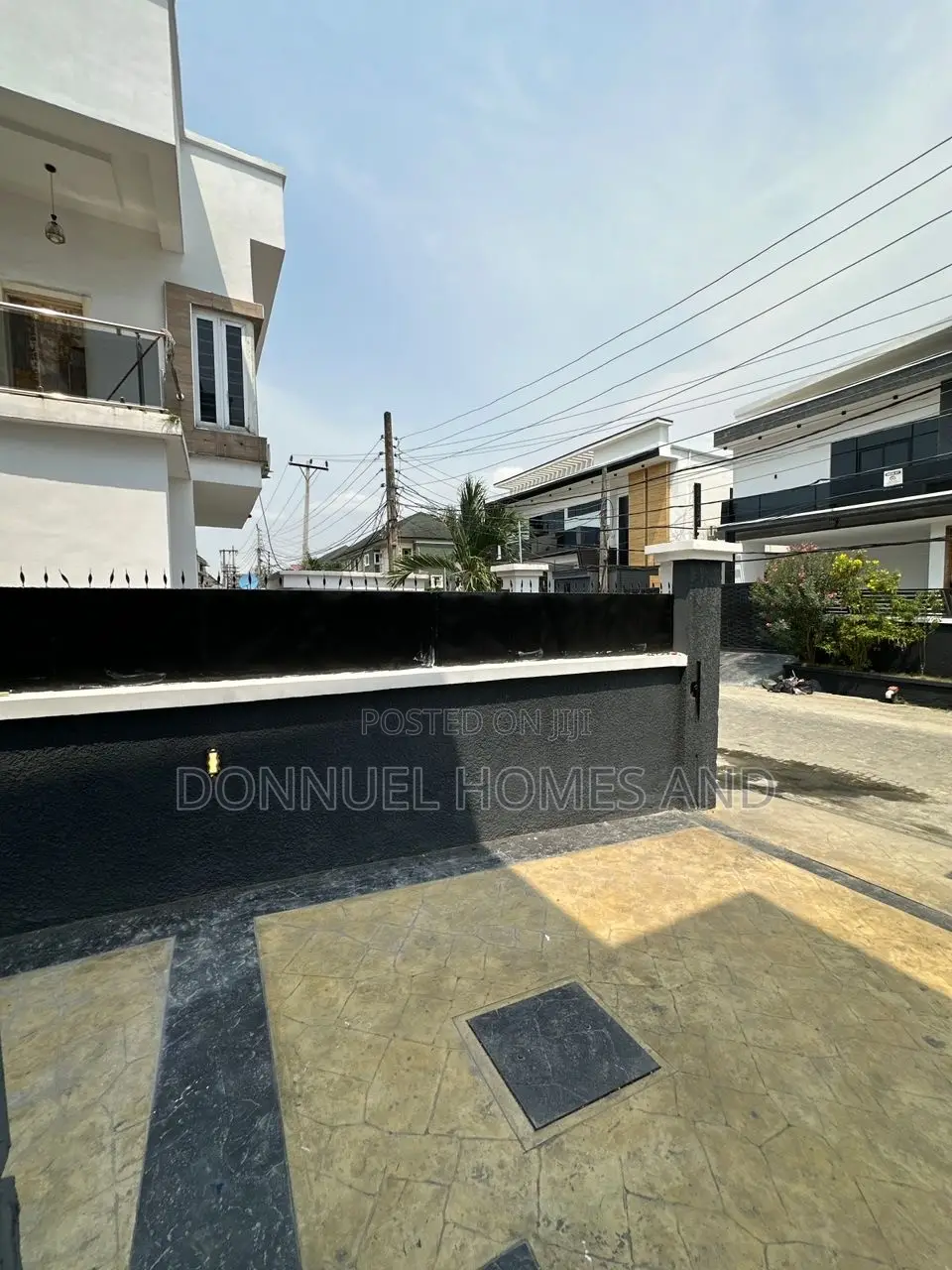 5bdrm Duplex in Osapa london for sale in Osapa london