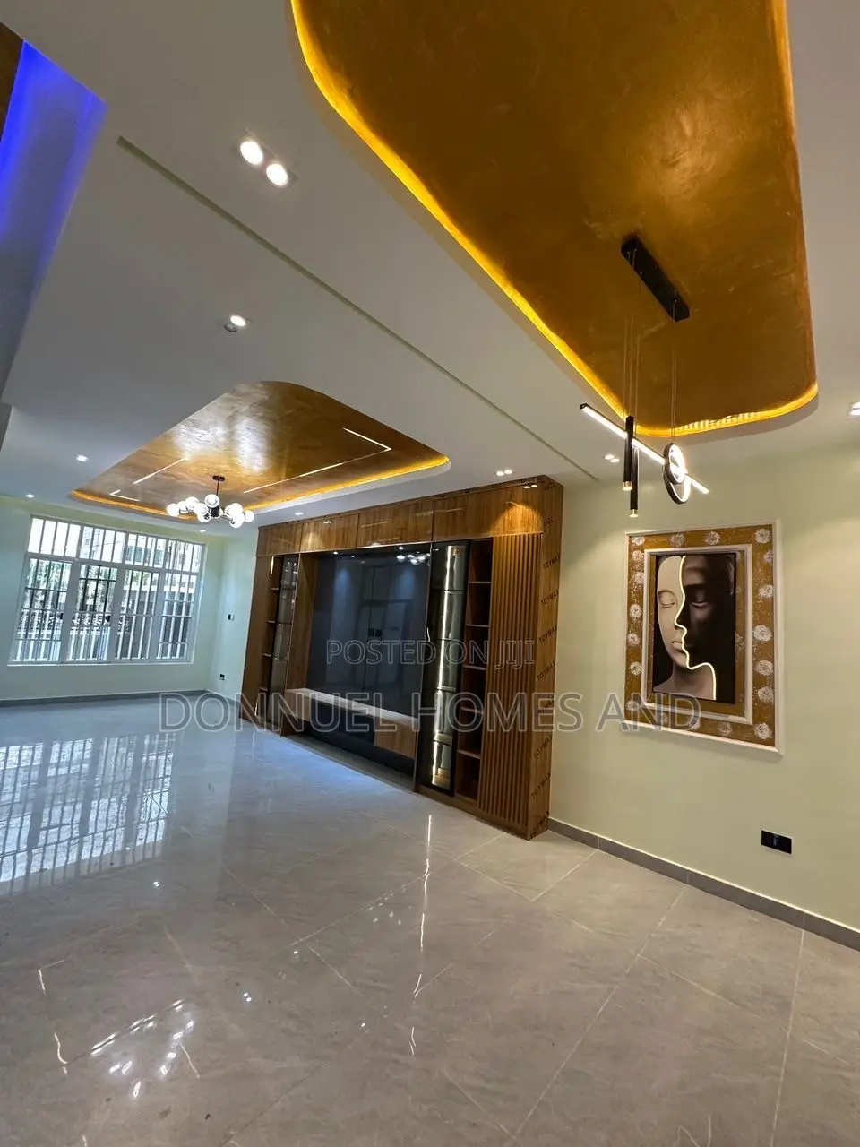 5bdrm Duplex in Osapa london for sale in Osapa london