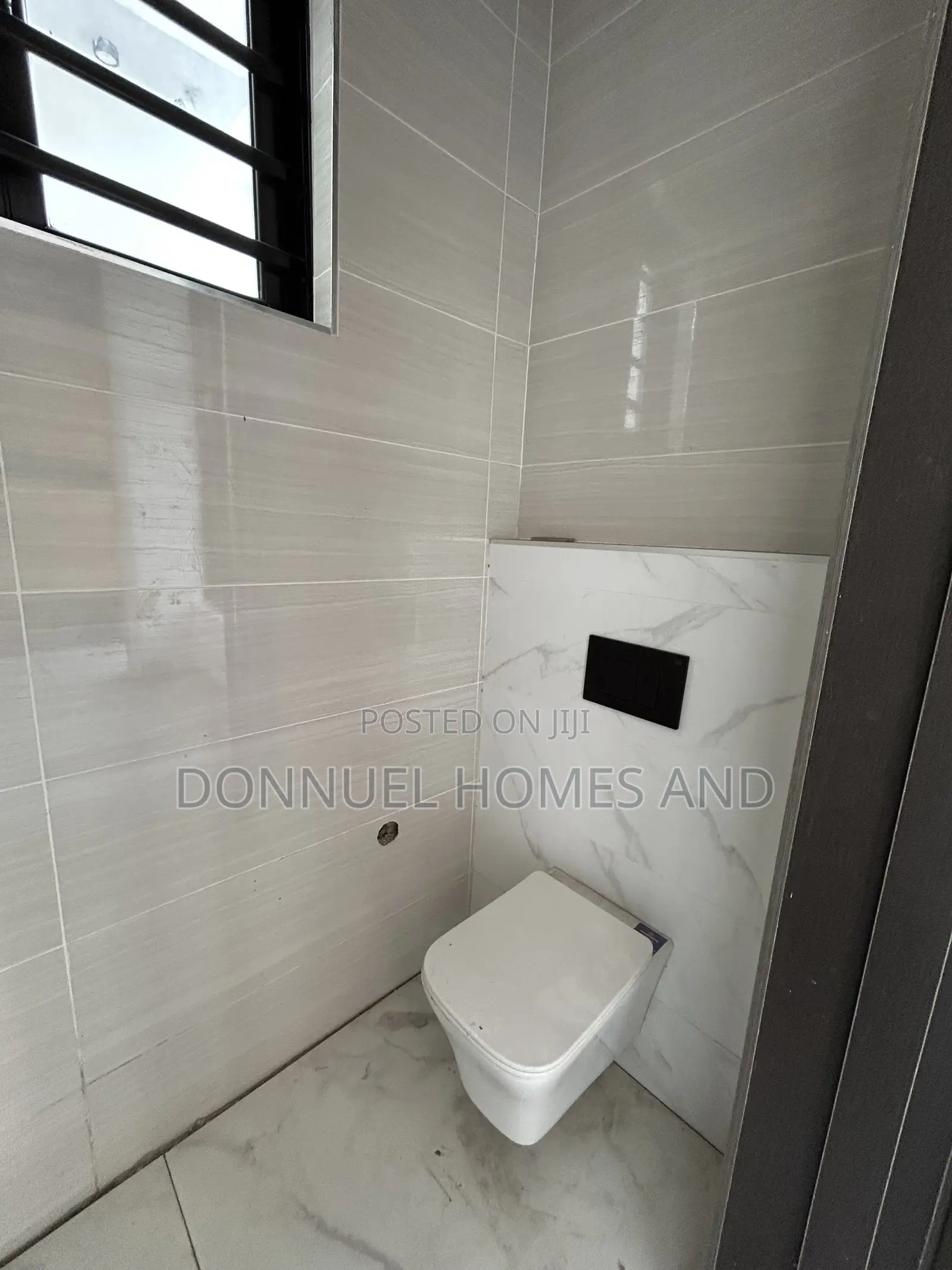 5bdrm Duplex in Osapa london for sale in Osapa london