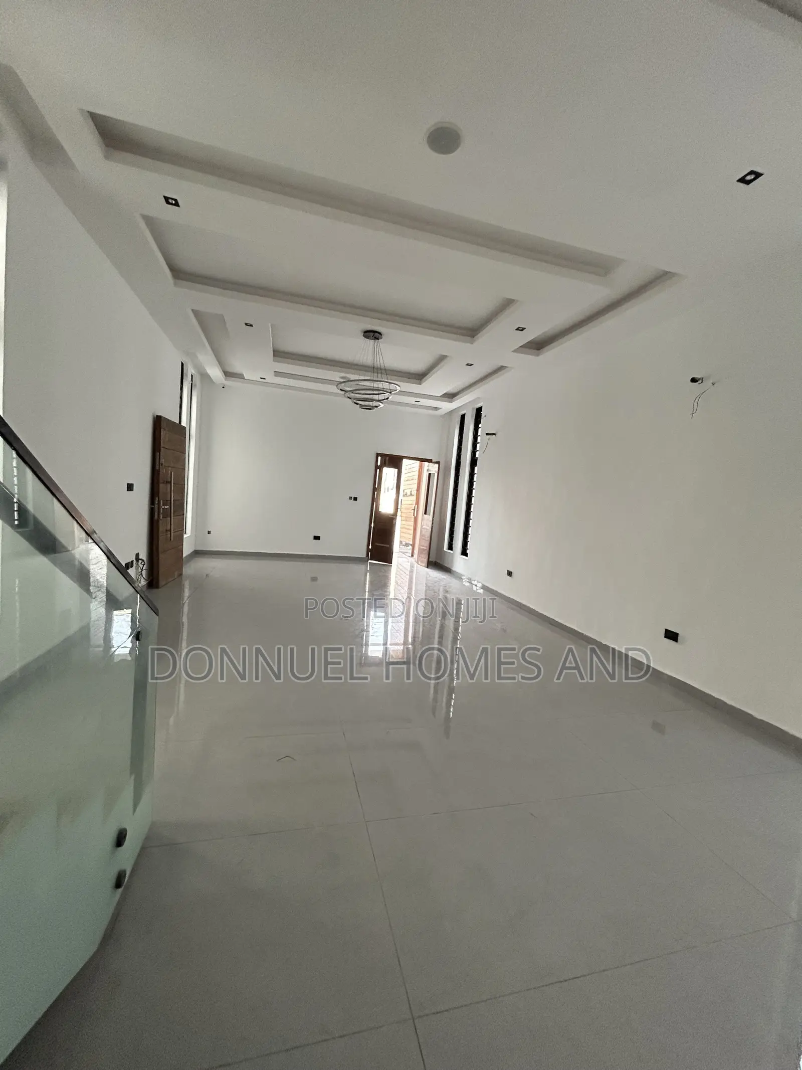 5bdrm Duplex in Osapa london for sale in Osapa london