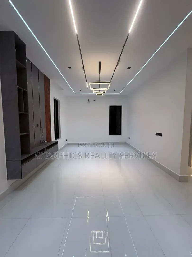 4bdrm Duplex in Off Lekki-Epe Expressway for sale in Off Lekki-Epe Expressway