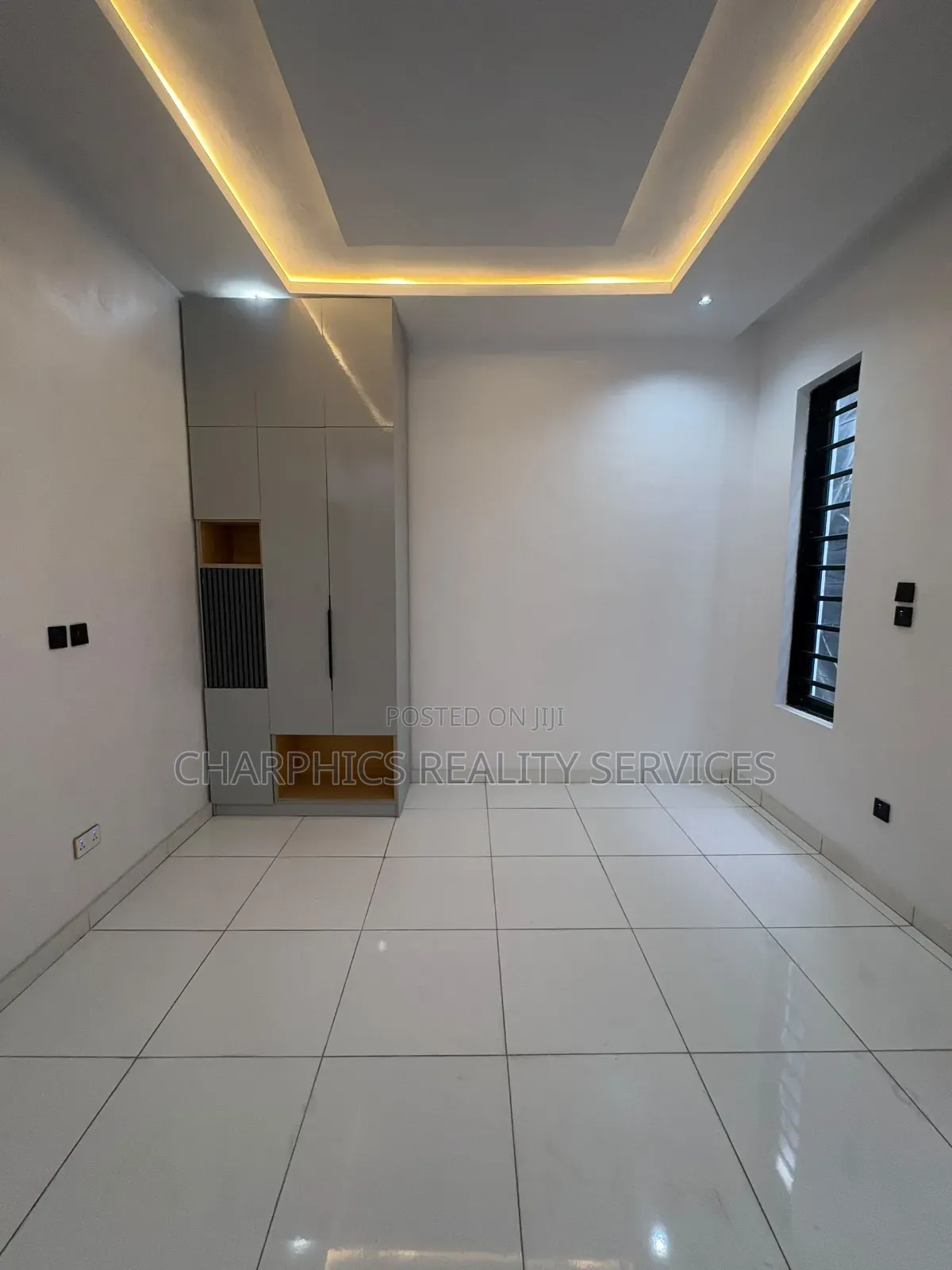 5bdrm Duplex in Off Lekki-Epe Expressway for sale in Off Lekki-Epe Expressway