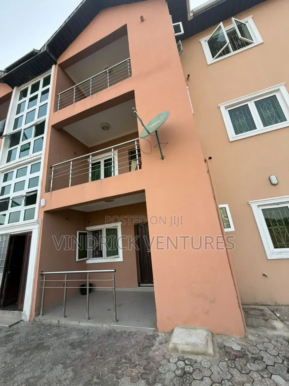 3bdrm Block of Flats in Off Mobil Road Ilaje for rent in Ilaje / Lekki