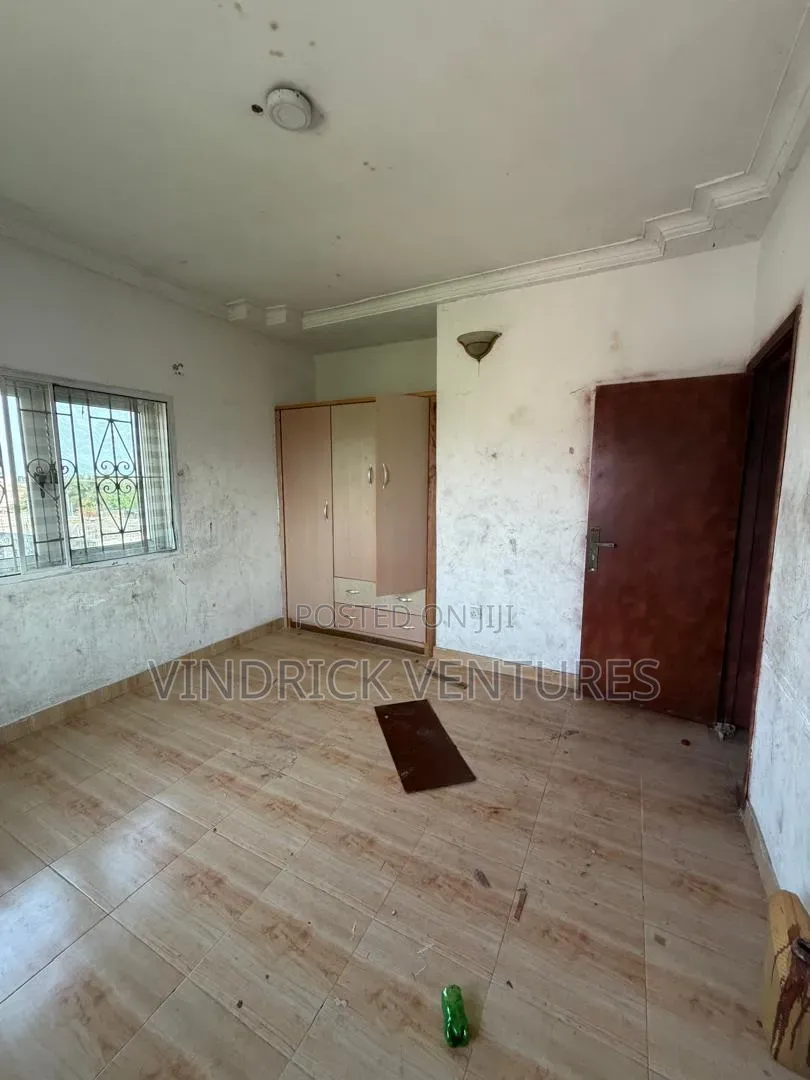 3bdrm Block of Flats in Off Mobil Road Ilaje for rent in Ilaje / Lekki