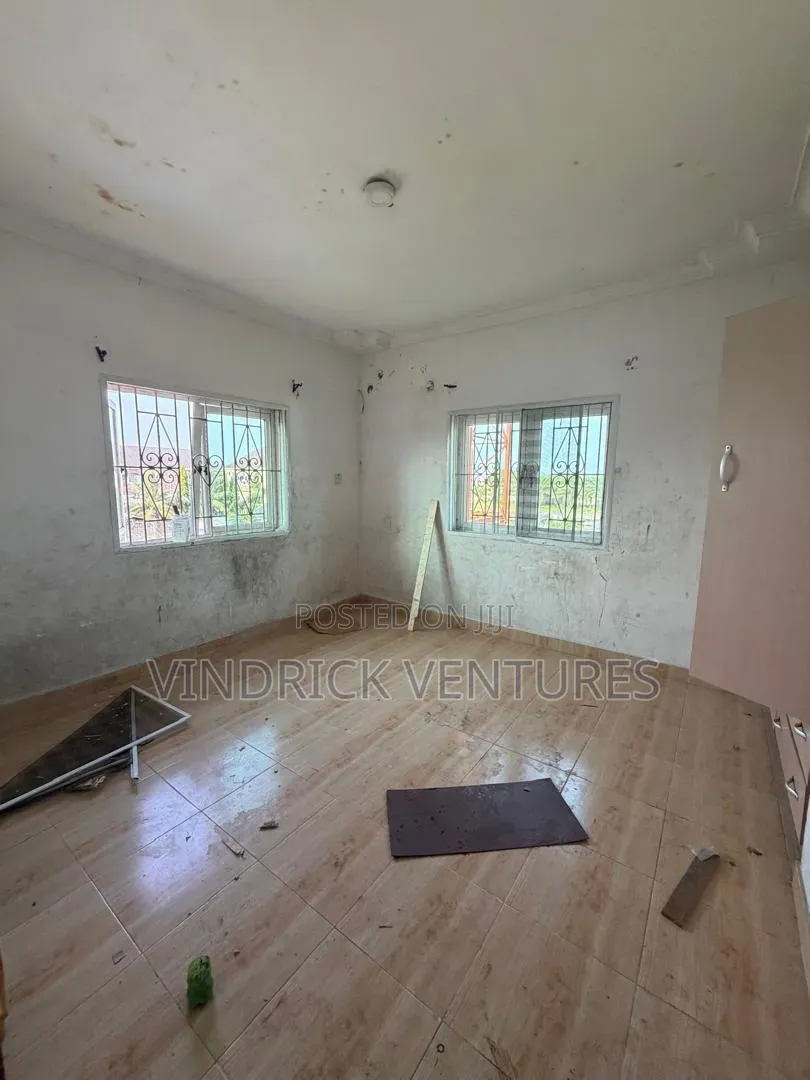 3bdrm Block of Flats in Off Mobil Road Ilaje for rent in Ilaje / Lekki