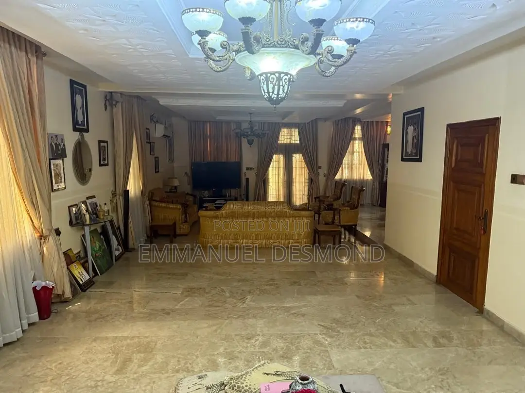 5bdrm Duplex in Off Admiralty Way, Lekki Phase 1 for rent in Lekki Phase 1