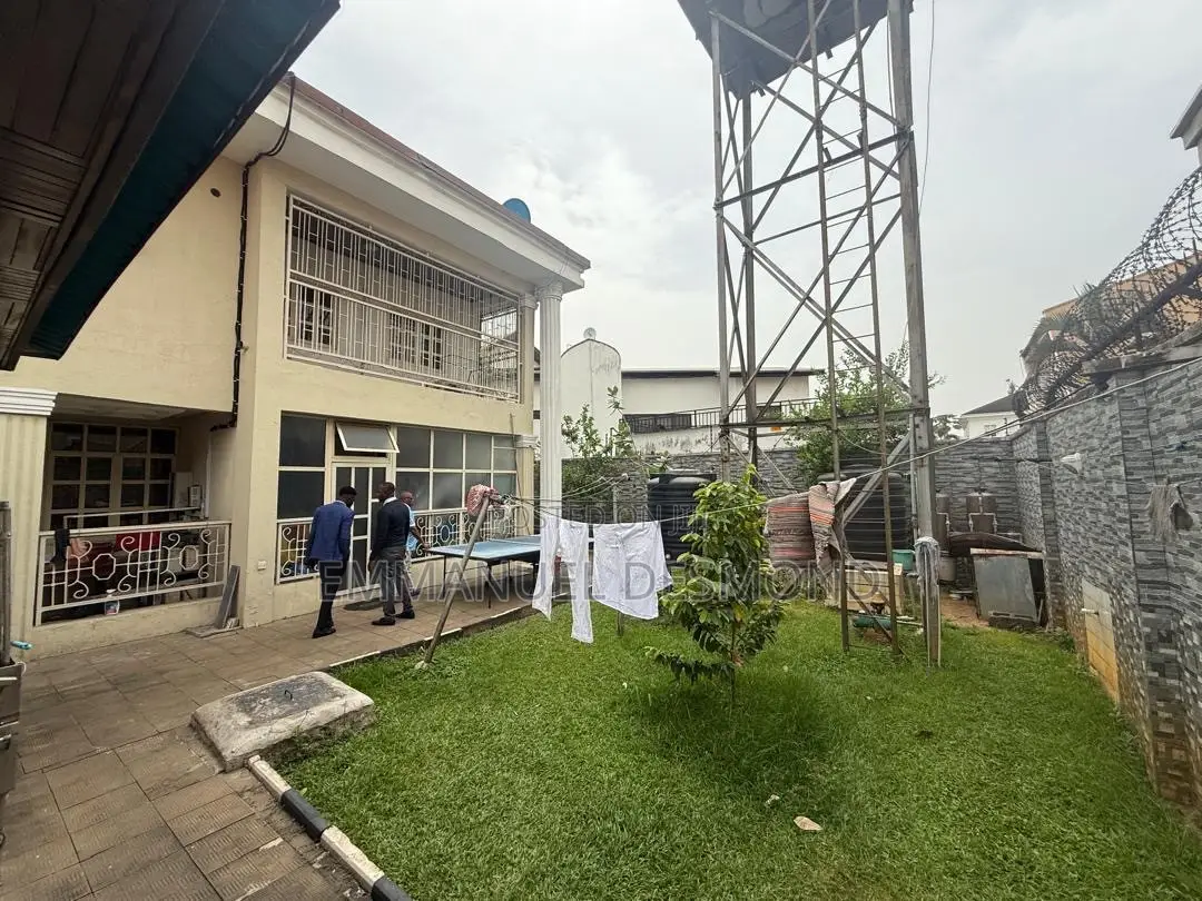 5bdrm Duplex in Off Admiralty Way, Lekki Phase 1 for rent in Lekki Phase 1