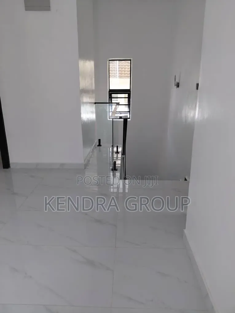 4bdrm Duplex in Blenco, Sangotedo for sale in Sangotedo