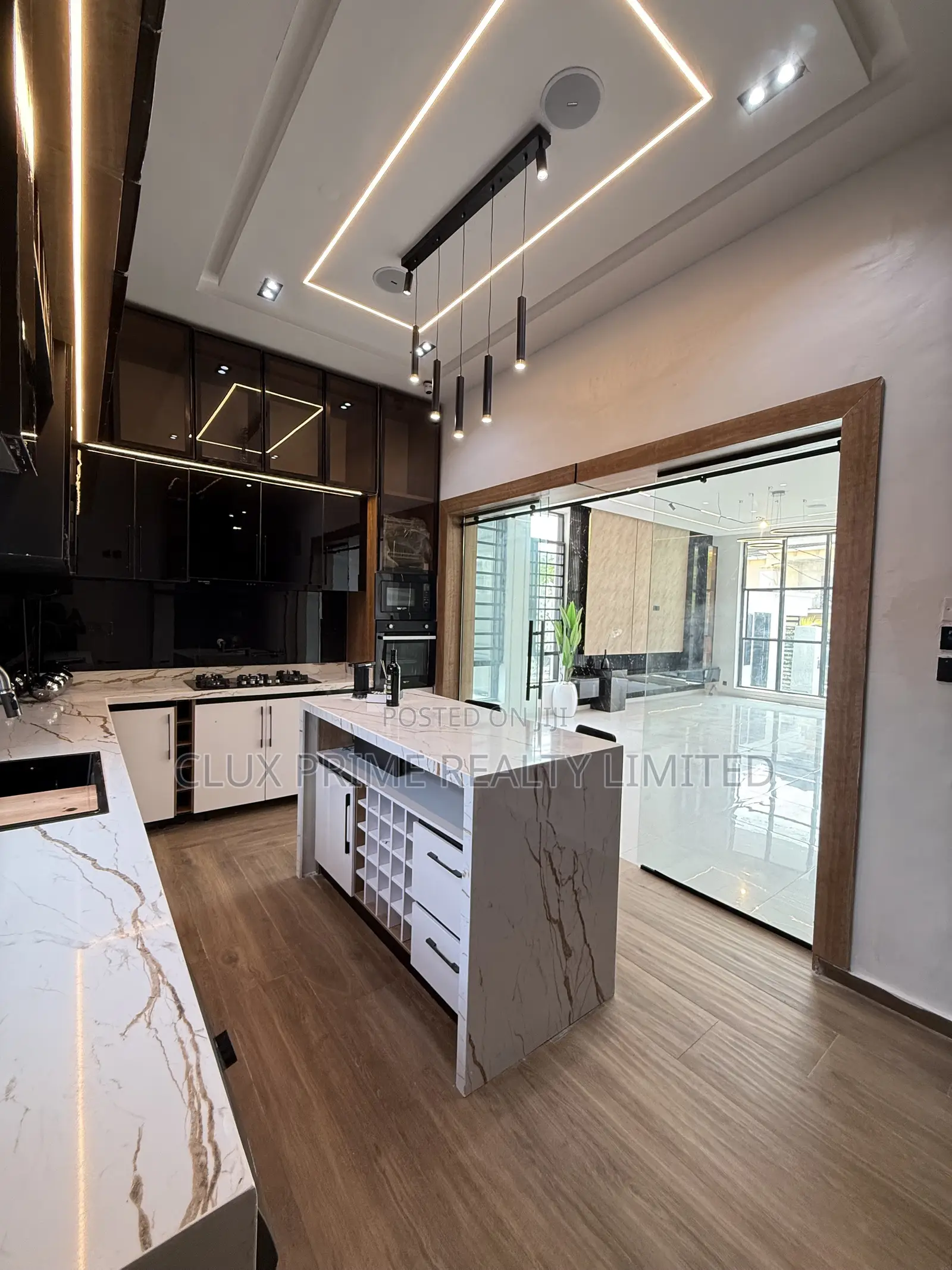 5bdrm Duplex in Sangotedo for sale in Sangotedo