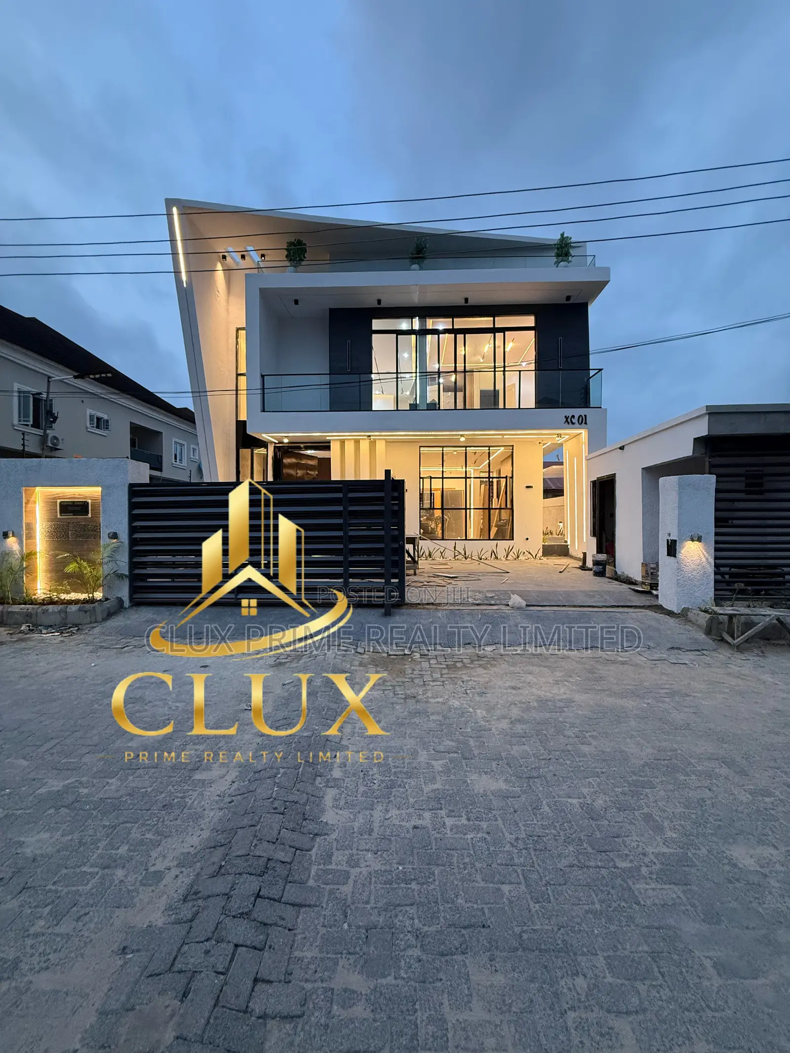 5bdrm Duplex in Sangotedo for sale in Sangotedo