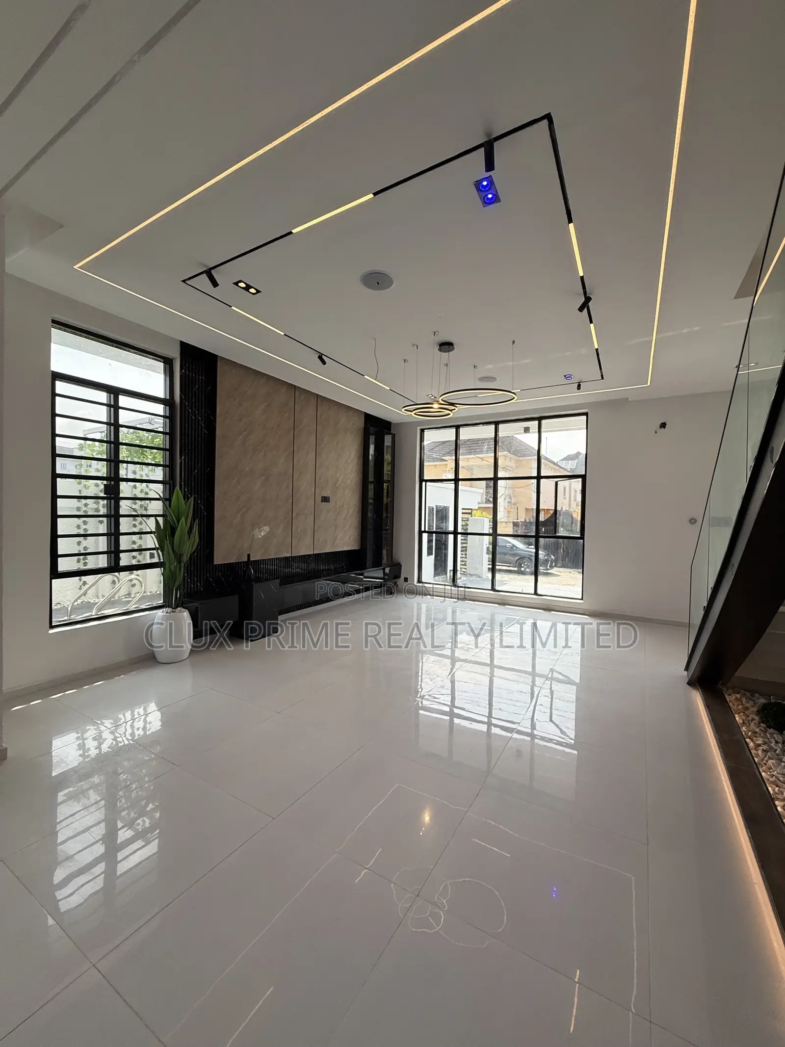 5bdrm Duplex in Sangotedo for sale in Sangotedo