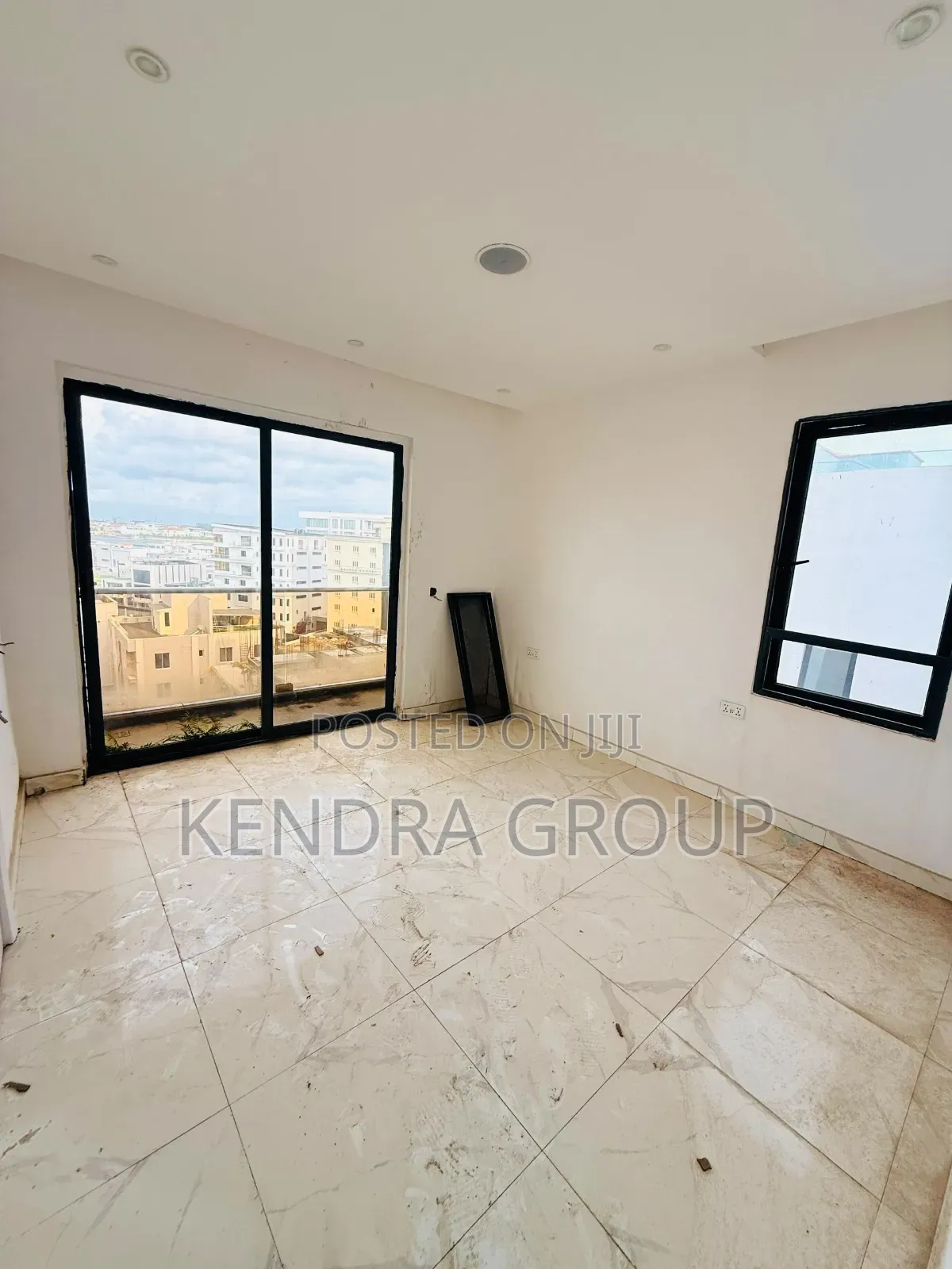 3bdrm Block of Flats in Old Ikoyi for sale in Old Ikoyi