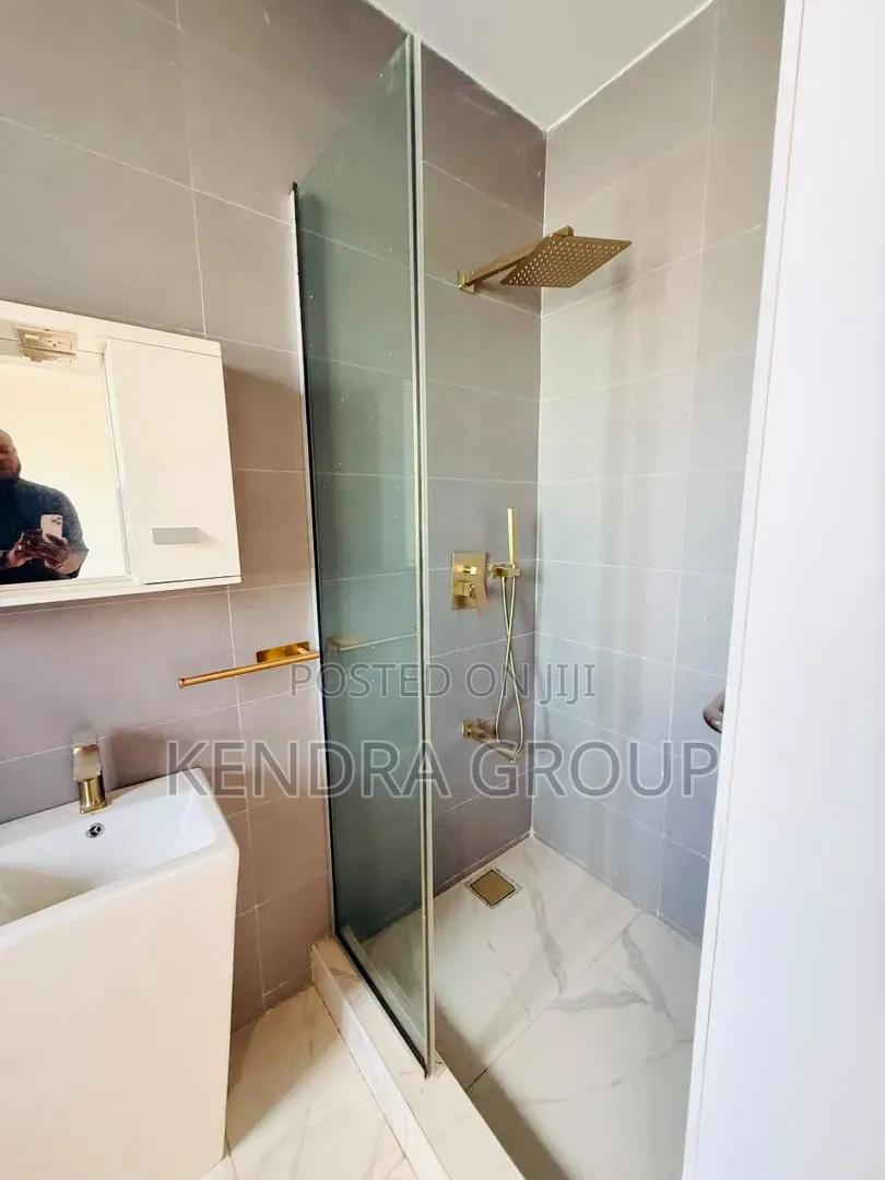 3bdrm Block of Flats in Old Ikoyi for sale in Old Ikoyi