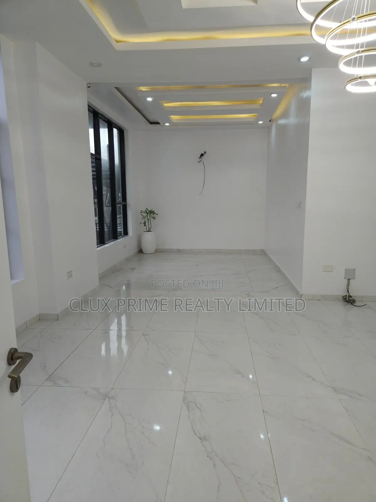 5bdrm Duplex in Lekki for sale in Lekki