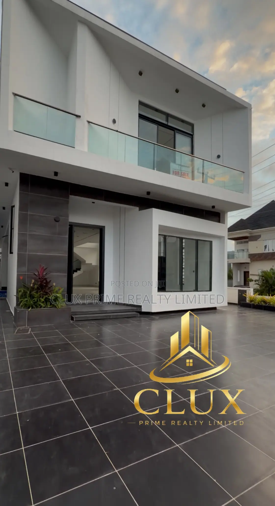 5bdrm Duplex in Lekki for sale in Lekki