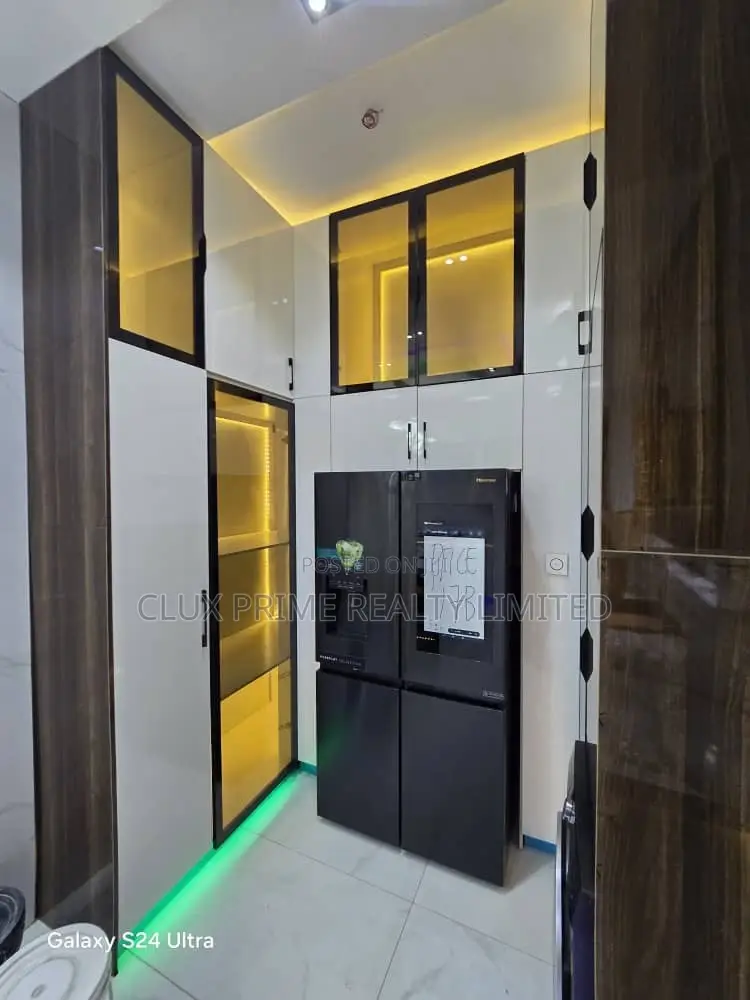5bdrm Duplex in Lekki for sale in Lekki