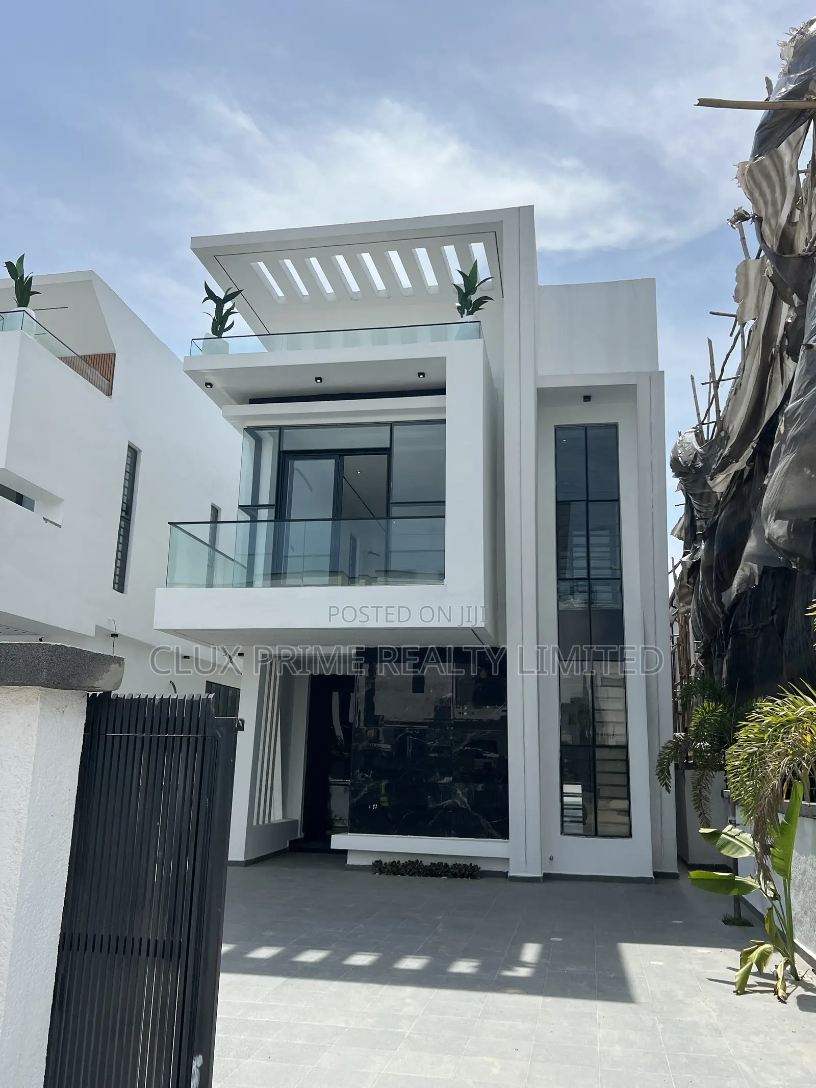 5bdrm Duplex in Lekki for sale in Lekki