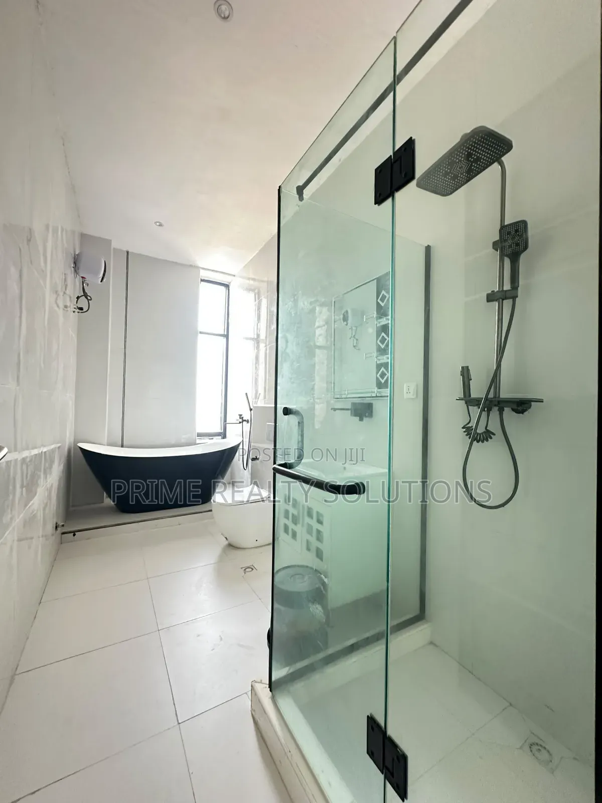 4bdrm Duplex in Ikota for sale in Ikota
