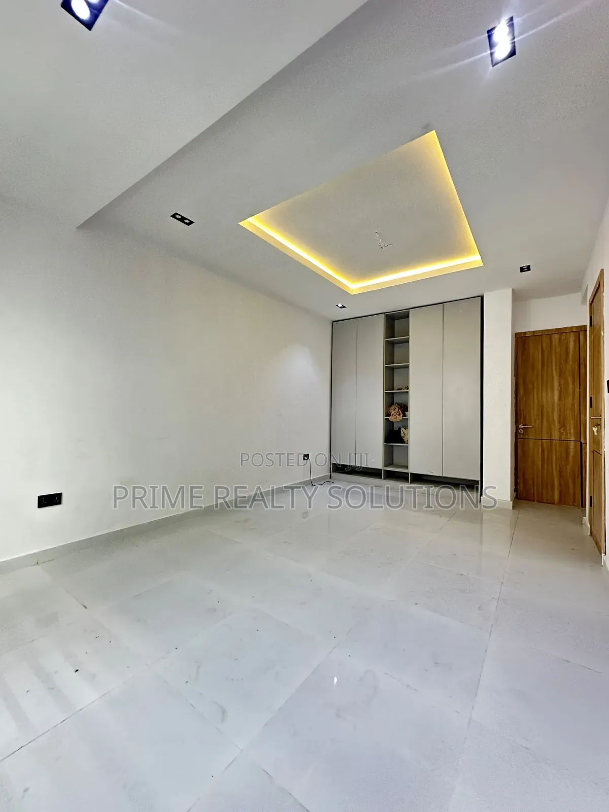 2bdrm Apartment in Ikate for sale in Ikate