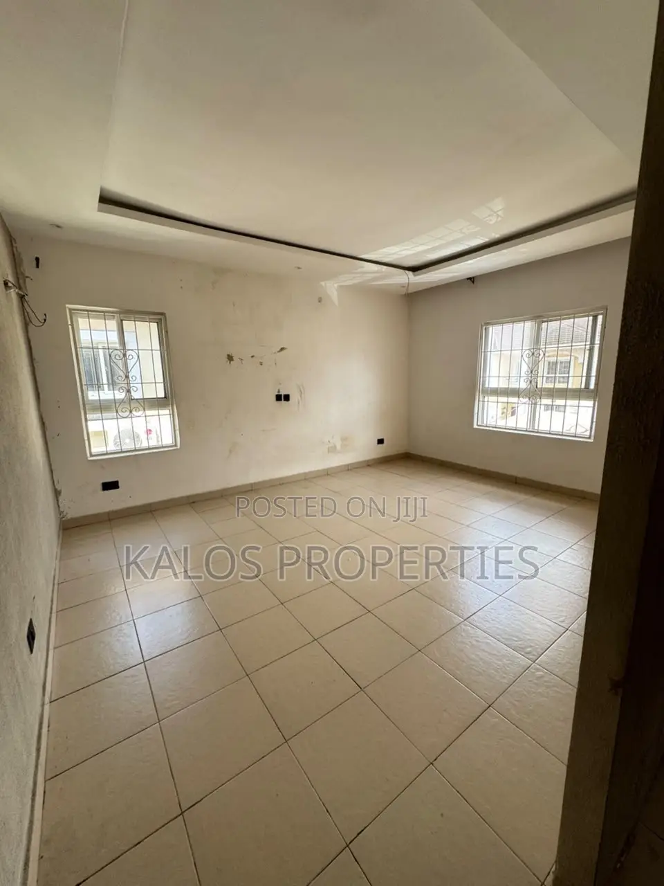 4bdrm Duplex in Chevron for rent in Chevron