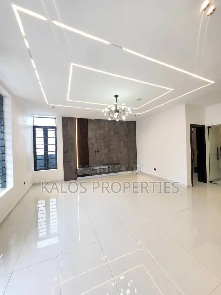 4bdrm Duplex in Ado / Ajah for sale in Ado / Ajah