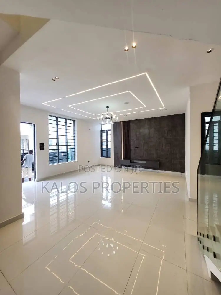 4bdrm Duplex in Ado / Ajah for sale in Ado / Ajah