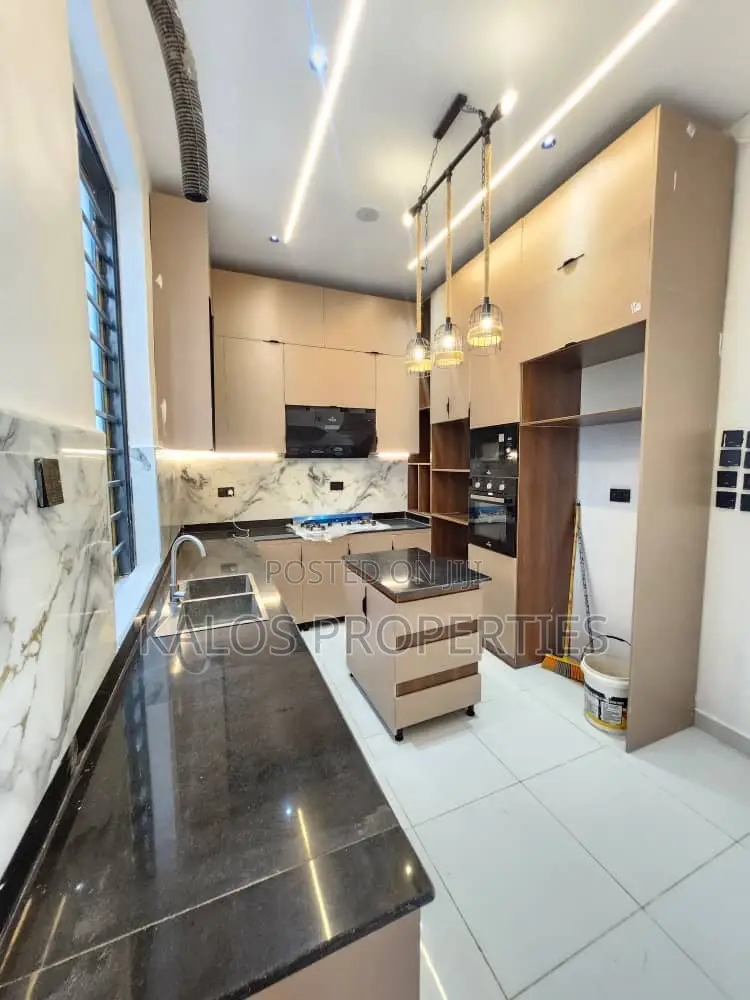 4bdrm Duplex in Ado / Ajah for sale in Ado / Ajah
