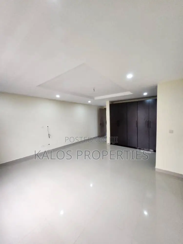 3bdrm Apartment in Old Ikoyi for rent in Old Ikoyi