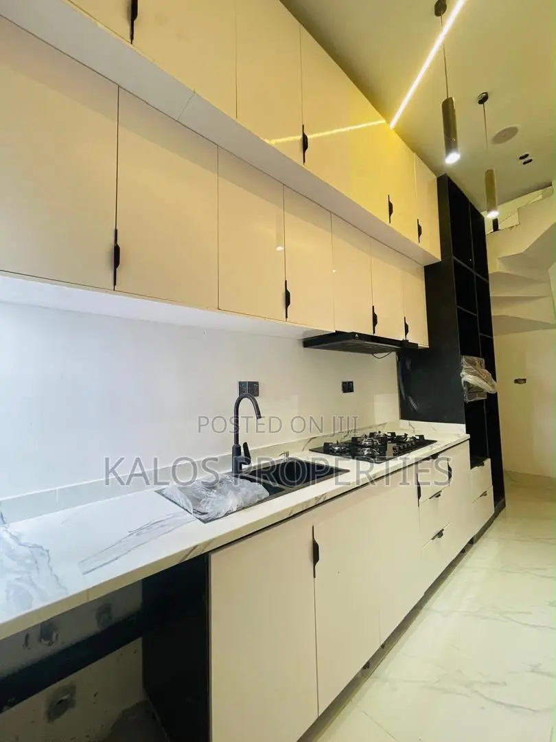 3bdrm Townhouse/Terrace in Ajah Lekki, Abraham Adesanya Estate for sale in Abraham Adesanya Estate