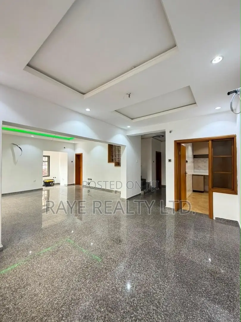 4bdrm Duplex in Lekki for sale in Lekki