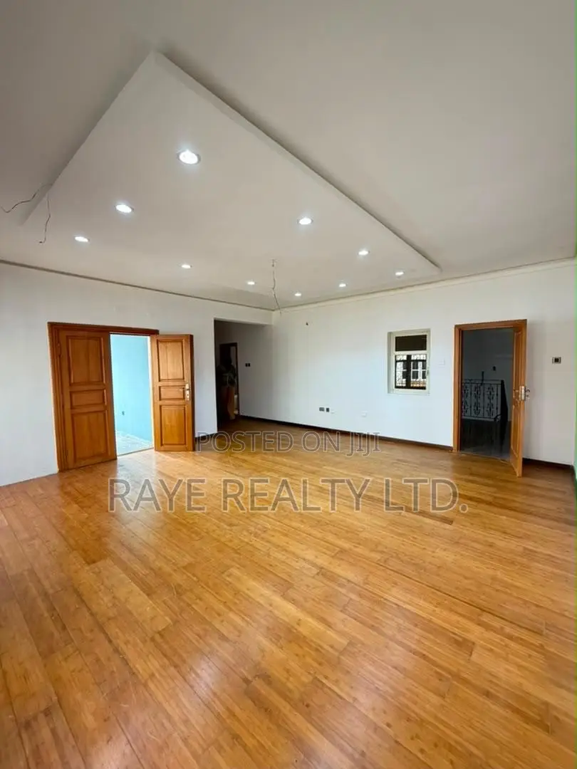 4bdrm Duplex in Lekki for sale in Lekki